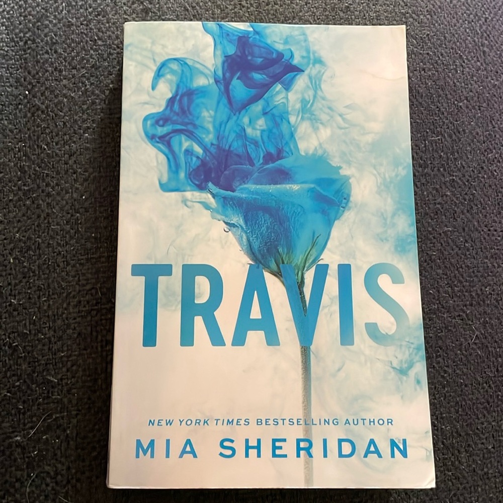 🔥 2/$29 - Travis by Mia Sheridan